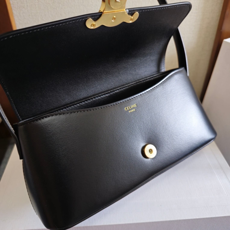 Ce1i*e triomphe bags